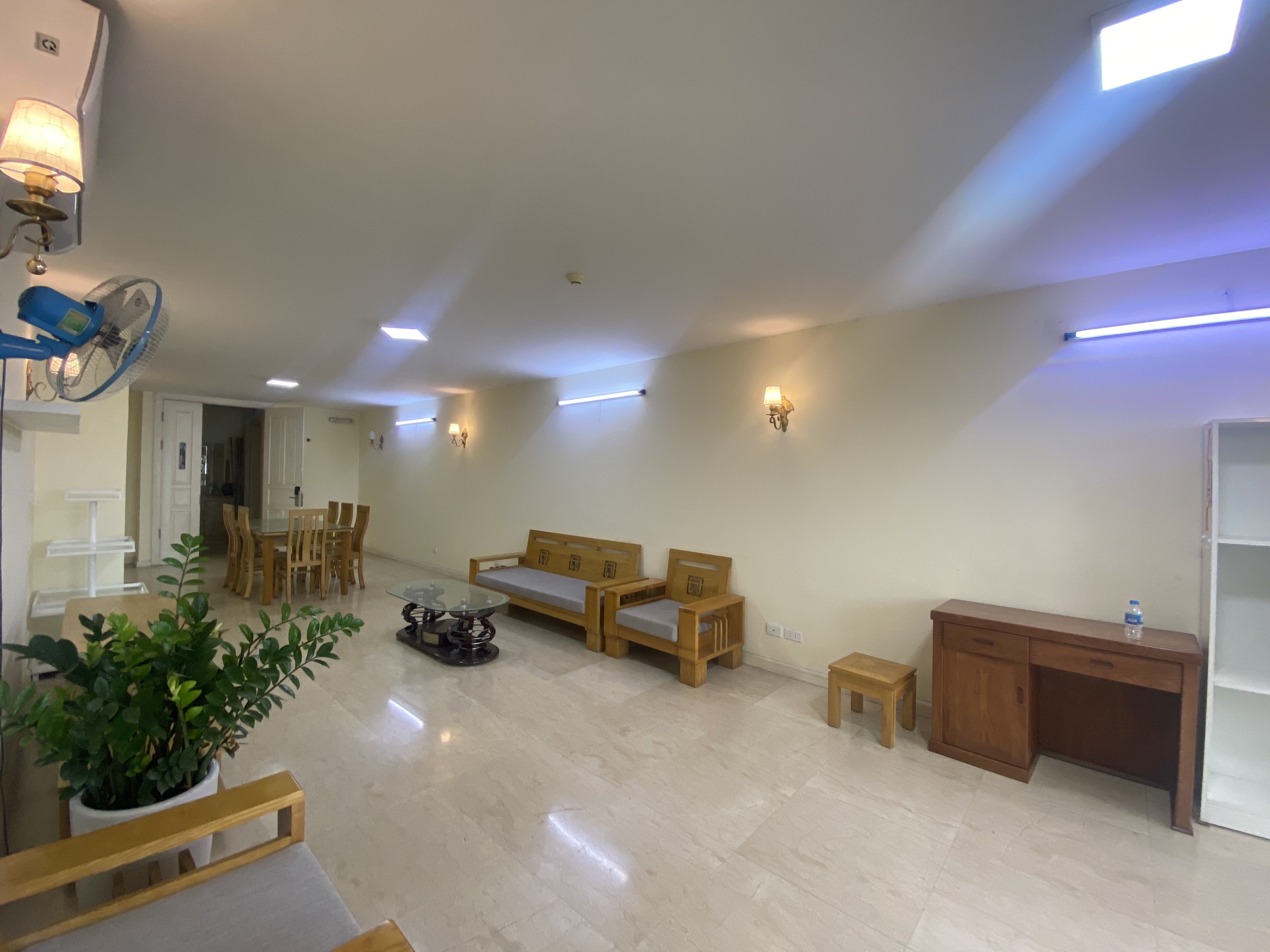 Bán căn hộ 3PN/145m2 tầng thấp full đồ, ban công Đông Nam tòa P1 Ciputra 3