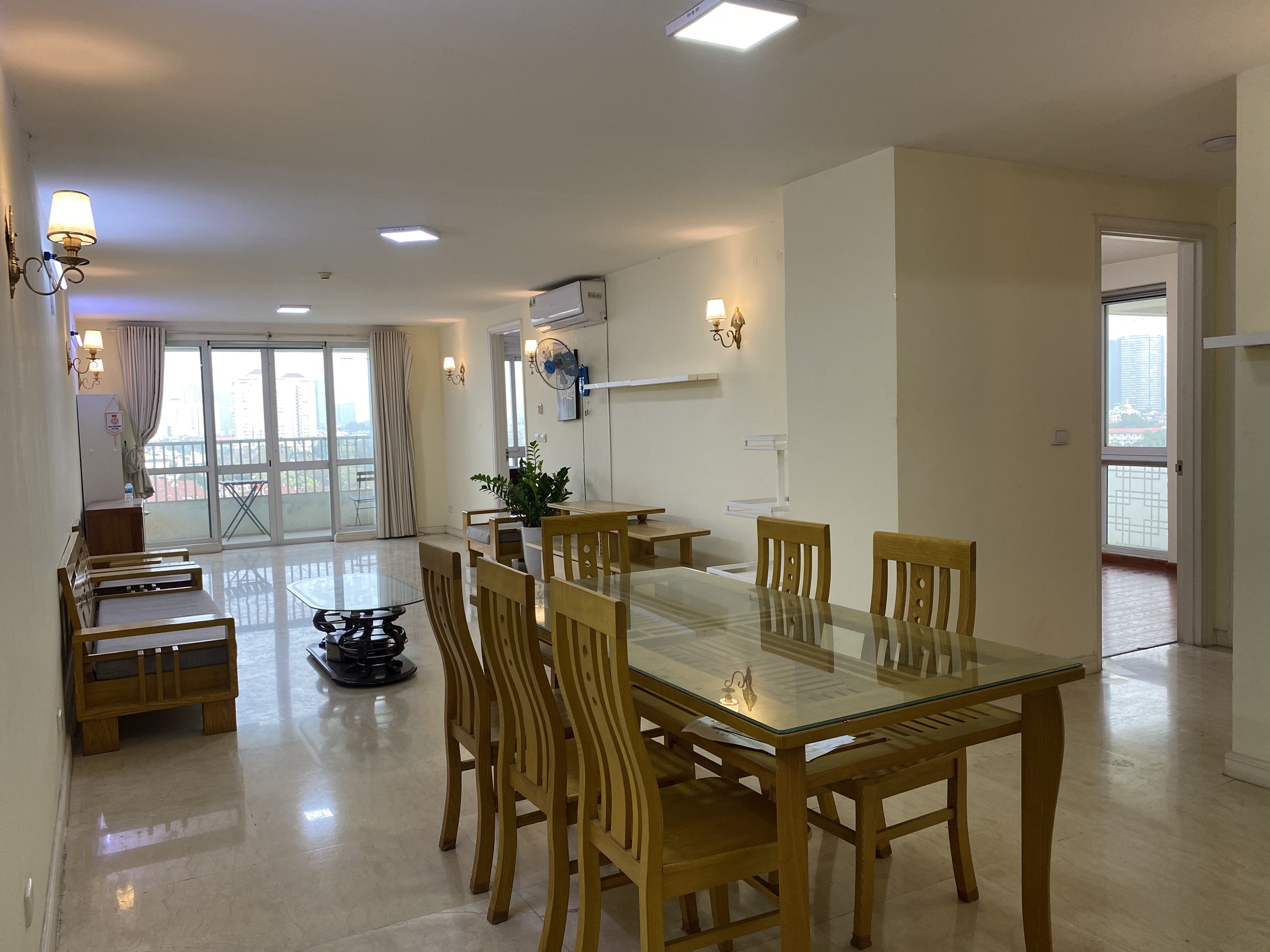Bán căn hộ 3PN/145m2 tầng thấp full đồ, ban công Đông Nam tòa P1 Ciputra 4