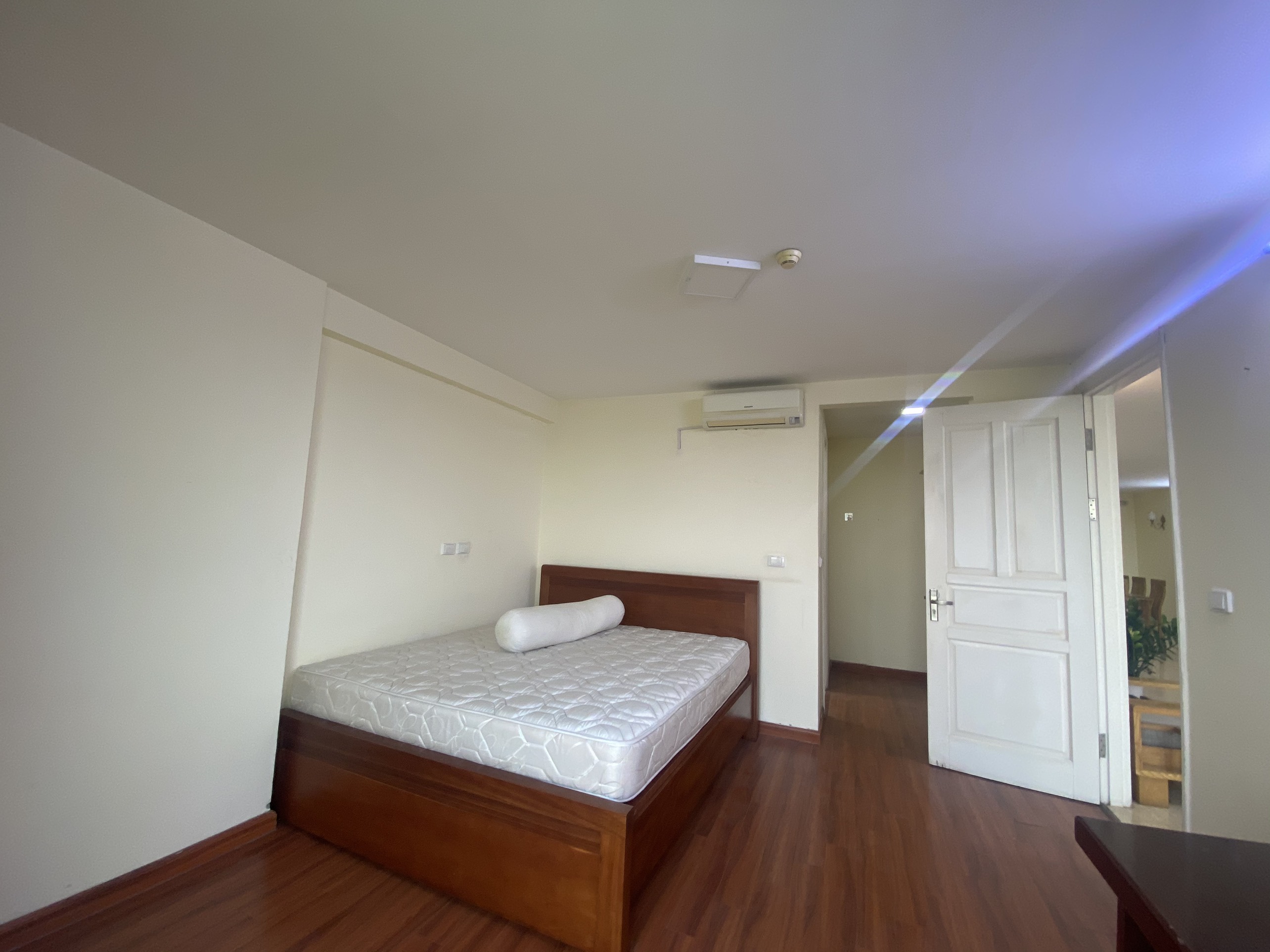 Bán căn hộ 3PN/145m2 tầng thấp full đồ, ban công Đông Nam tòa P1 Ciputra 7