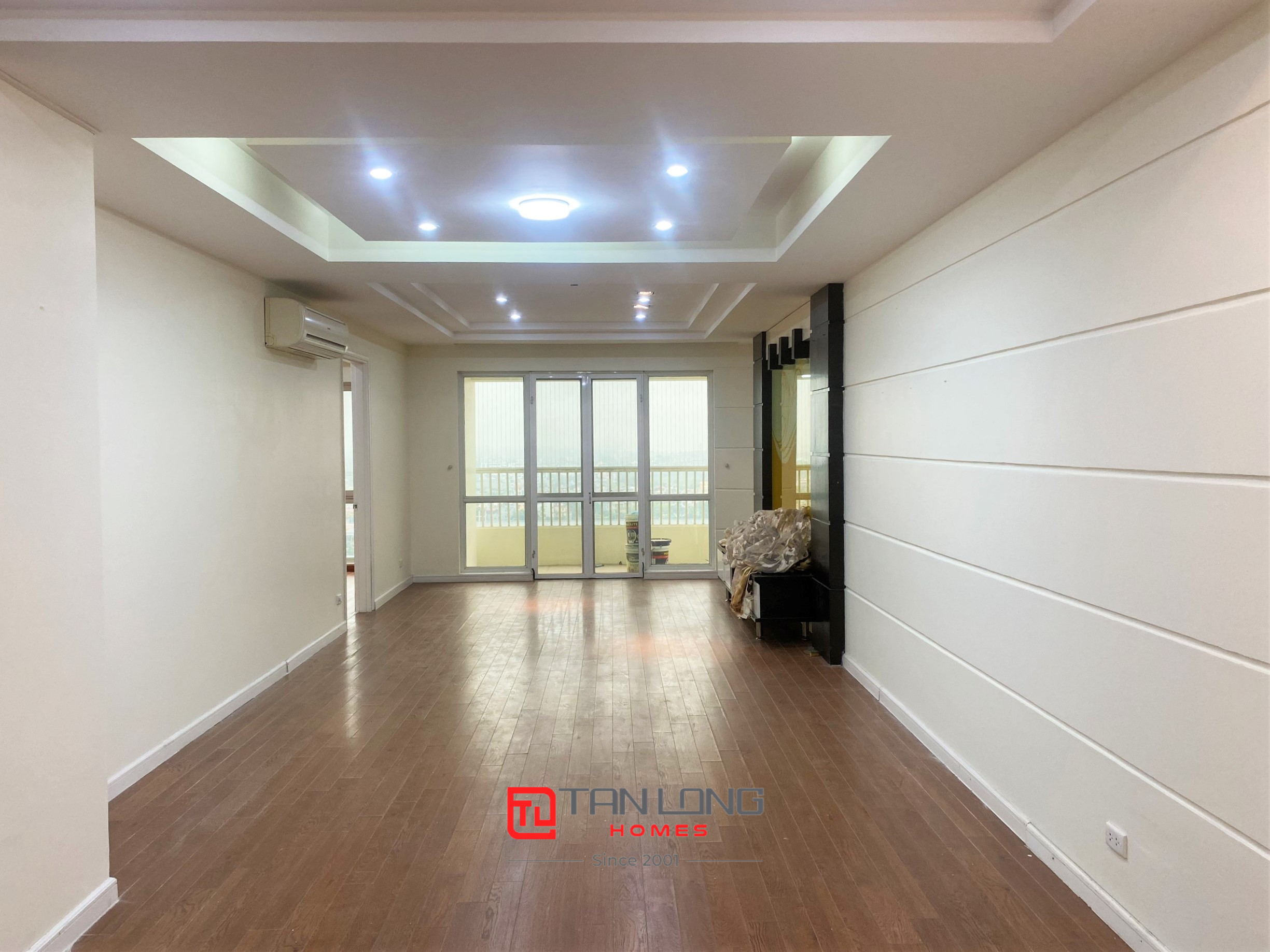 Bán căn số 08 tòa P1 Ciputra: DT 145m2 căn 3 ngủ đồ cơ bản, giá tốt 1