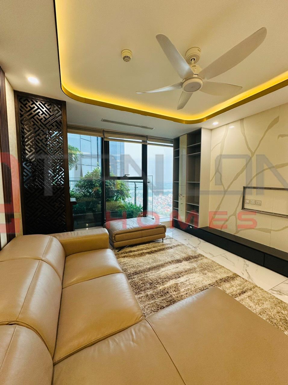 Cần bán căn hộ 3 phòng ngủ toà S4 Sunshine City view cầu Nhật Tân giá tốt 1