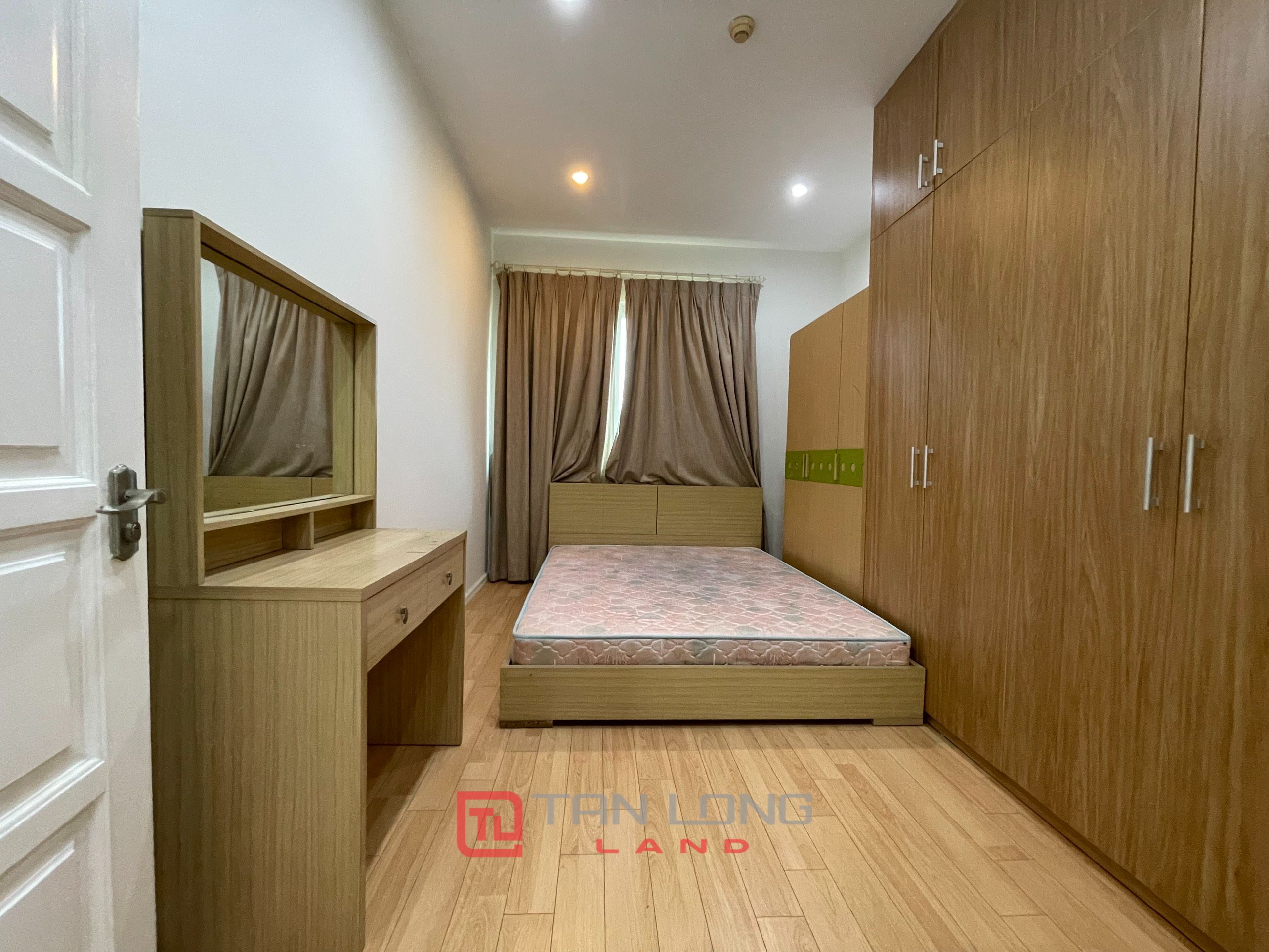Cho thuê căn hộ 4PN/150m2 full đồ tại E4 Ciputra Hà Nội 8
