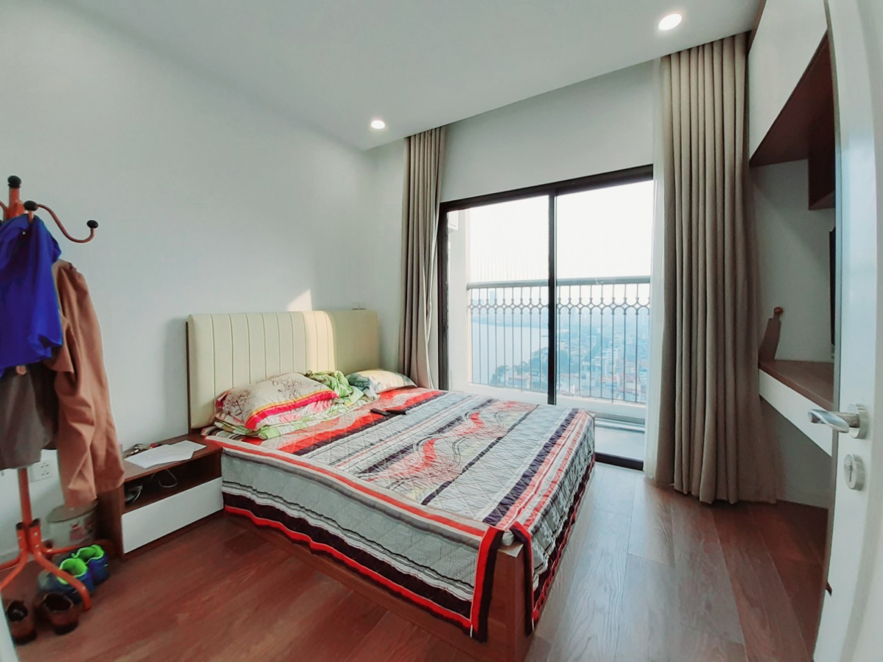 Cho thuê căn hộ chung cư 3 ngủ 97m2 view sông hồng tai tòa S1 Sunshine City Ciputra 2