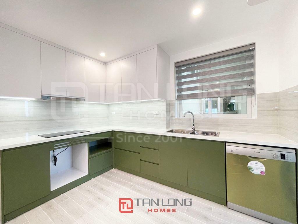 Cho thuê căn hộ siêu đẳng cấp 4PN/154m2 full đồ nhập khẩu tòa E1 Ciputra 12