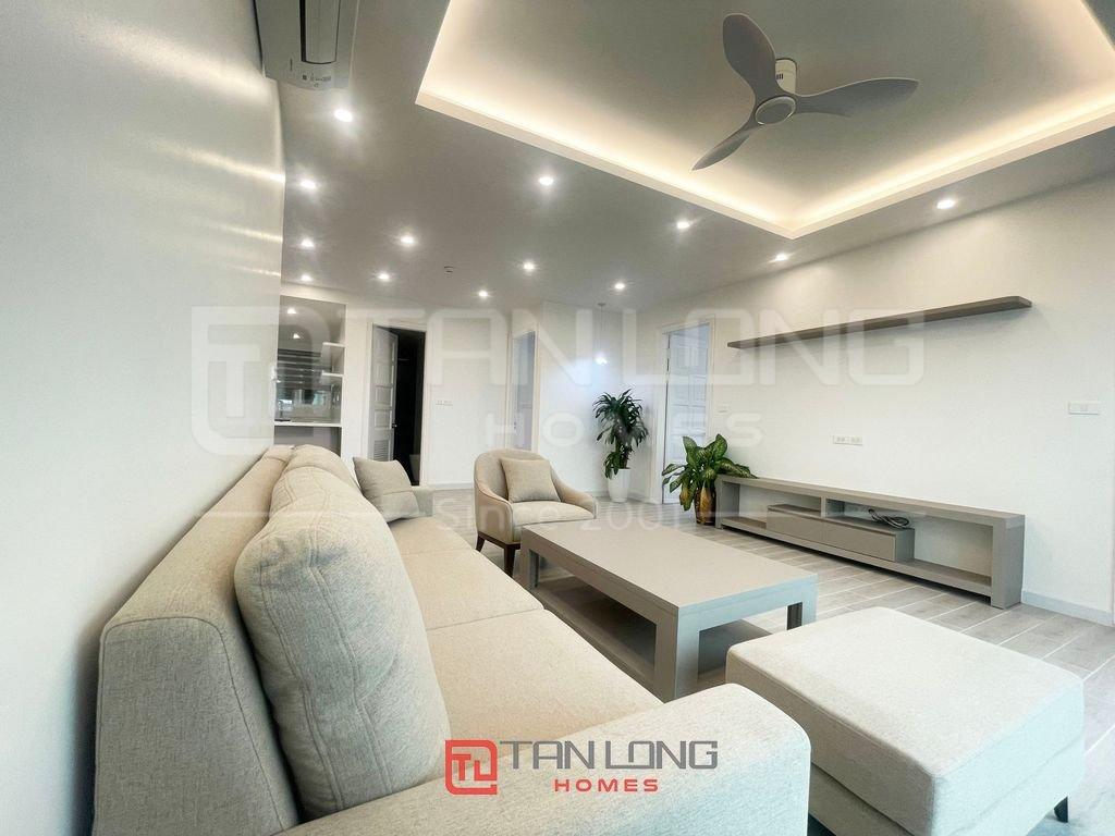 Cho thuê căn hộ siêu đẳng cấp 4PN/154m2 full đồ nhập khẩu tòa E1 Ciputra 4