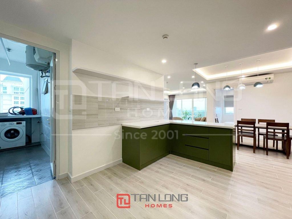 Cho thuê căn hộ siêu đẳng cấp 4PN/154m2 full đồ nhập khẩu tòa E1 Ciputra 9