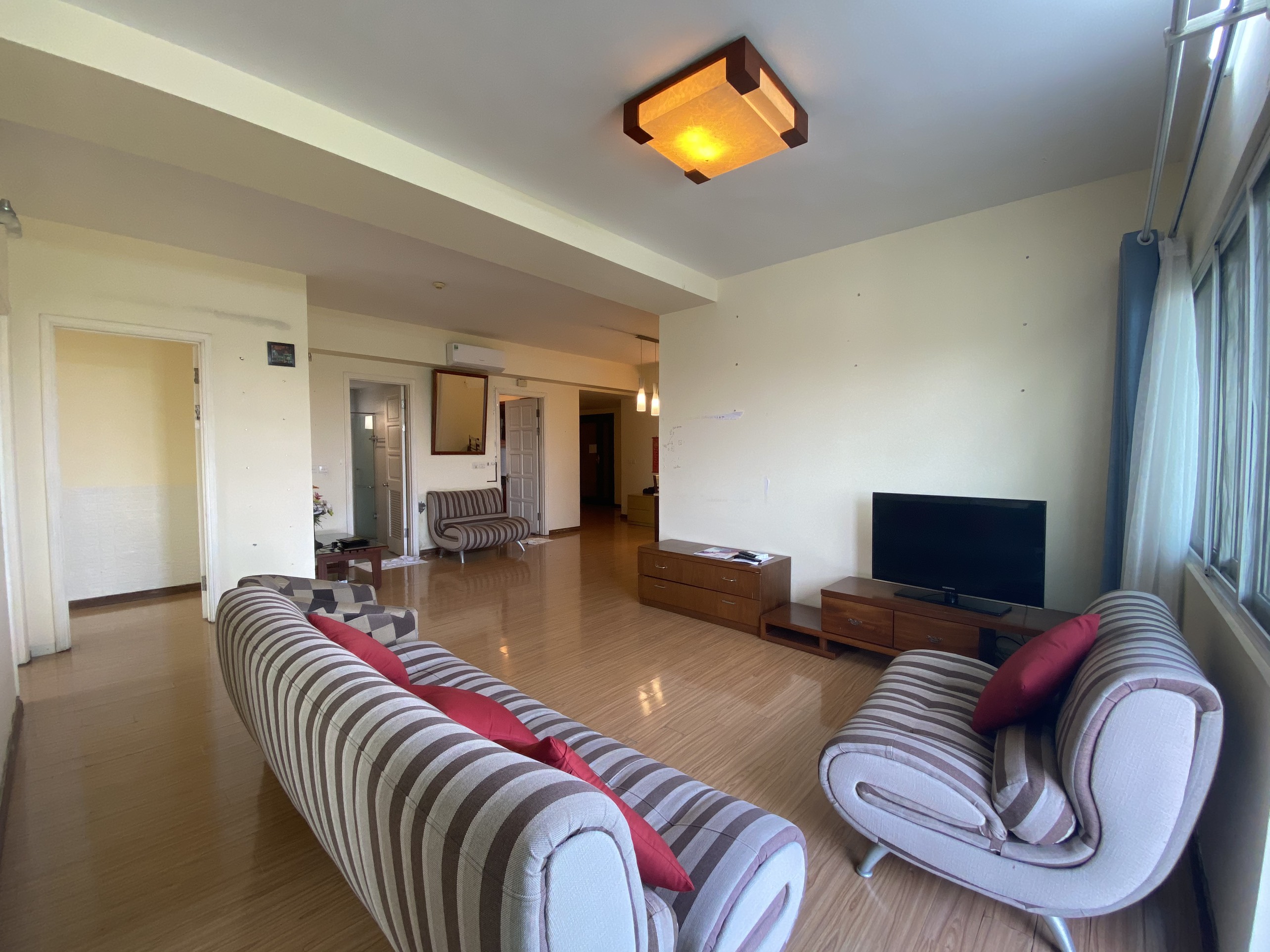 Chuyển nhượng căn hộ E1-02-03 Ciputra: 4PN/153m2 tầng cao view thoáng 1