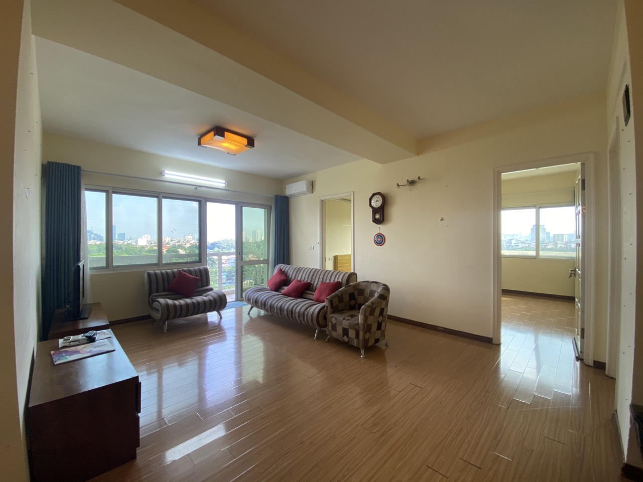 Chuyển nhượng căn hộ E1-02-03 Ciputra: 4PN/153m2 tầng cao view thoáng 3
