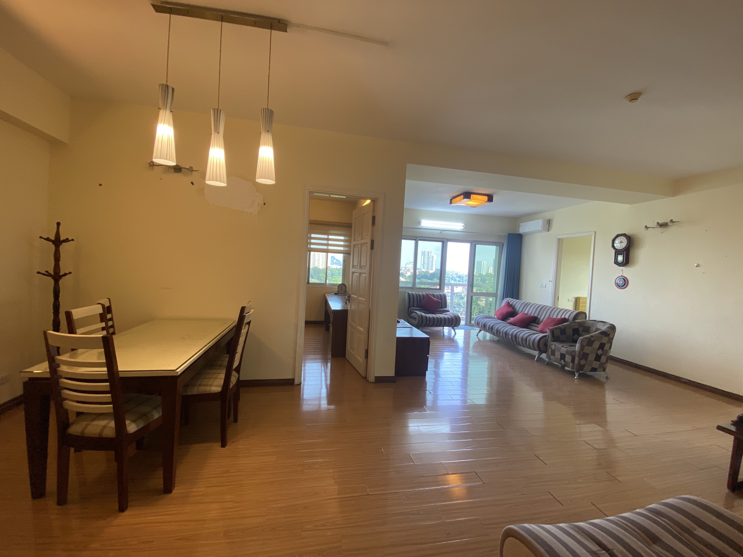 Chuyển nhượng căn hộ E1-02-03 Ciputra: 4PN/153m2 tầng cao view thoáng 5
