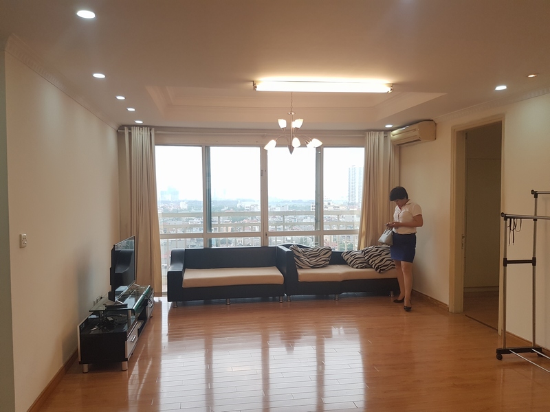 Bán căn hộ G2, G3 Ciputra view Hồ Tây