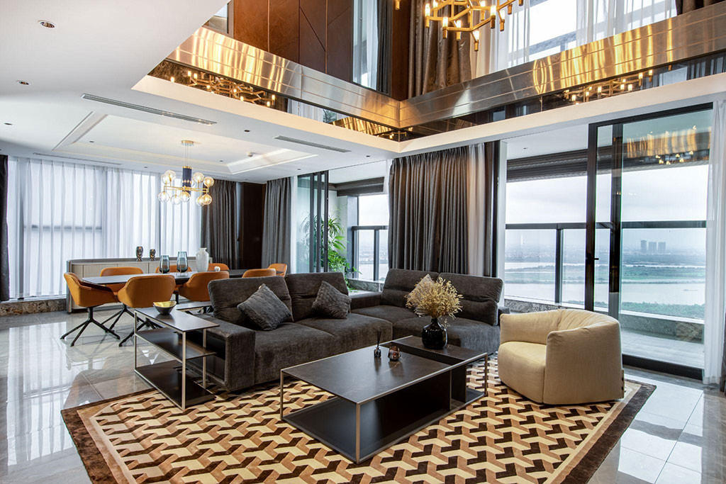 Cần bán căn hộ Penthouse 258m2 tòa S1 hướng Nam tại chung cư Sunshine City, view cực đẹp.