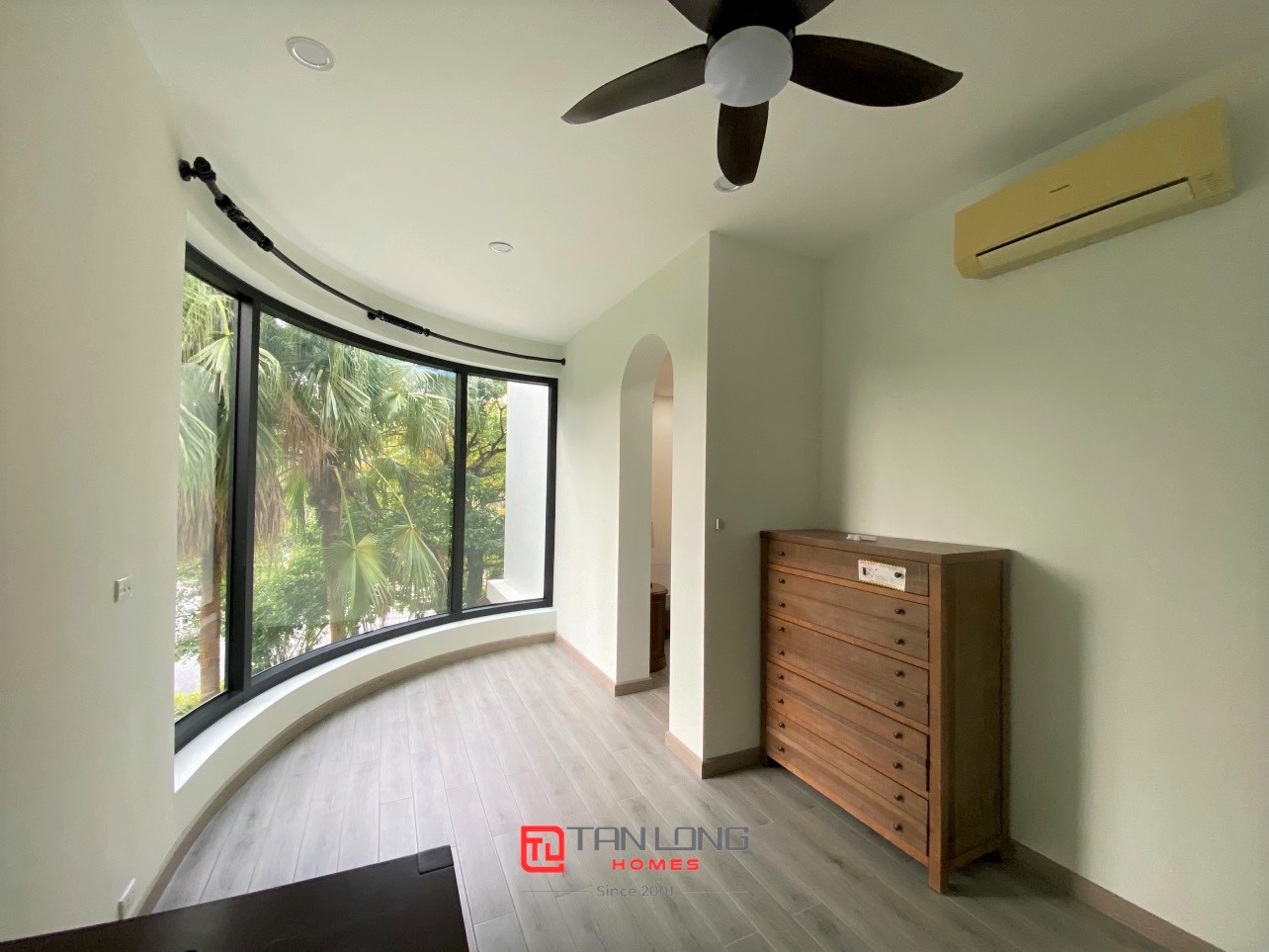 Sẵn biệt thự lô góc tại T9 Ciputra cho thuê: 5PN/320m2 full đồ có bể bơi 8