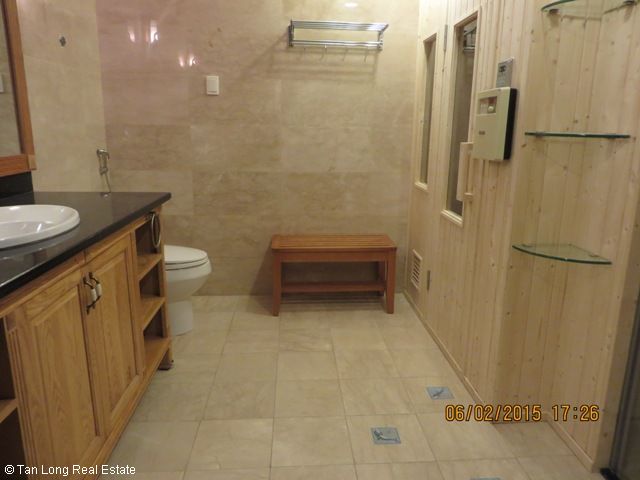 phòng tắm căn hộ penthouse ciputra