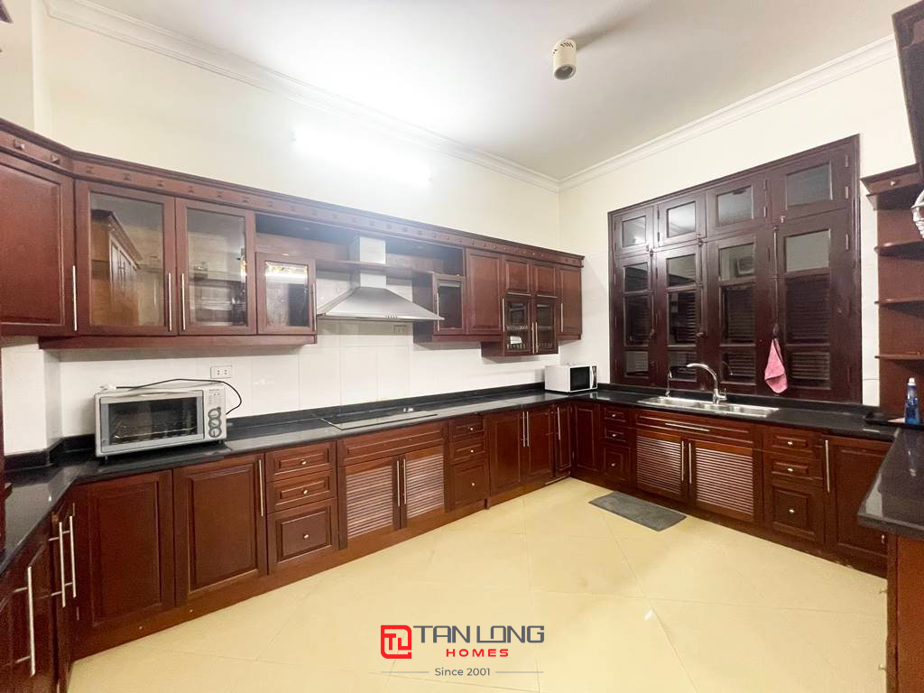 Bán biệt thự C4 Ciputra: 5PN/198m2 đồ cơ bản, sẵn sổ đỏ, vị trí đẹp 5