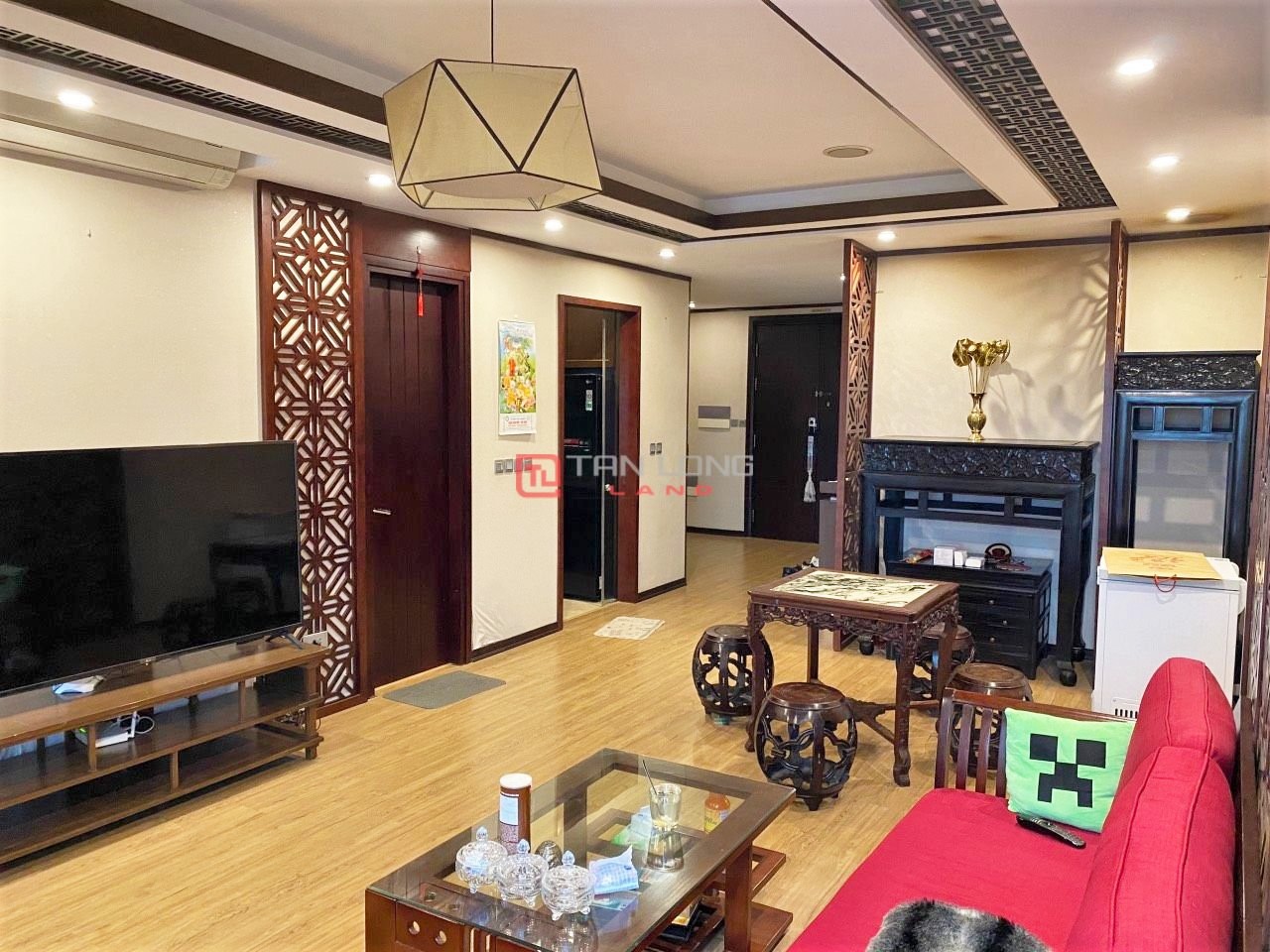 Cần cho thuê căn 3 ngủ 114m2 tầng thấp hướng Nam mát mẻ tại L1 Ciputra 1
