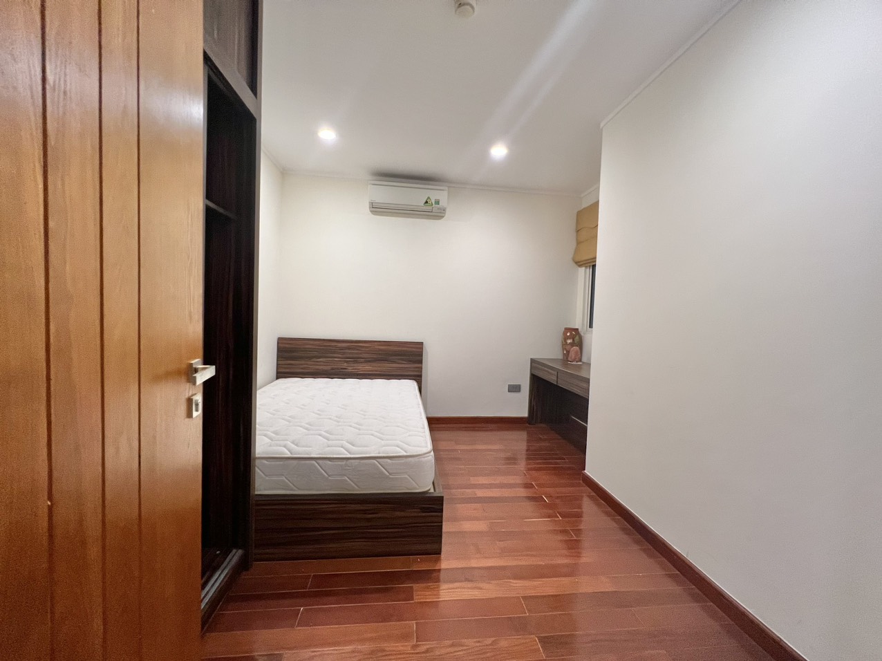Cho thuê căn hộ 2 ngủ 114m2 đủ đồ mới đẹp tại L1 Ciputra Hà Nội 7
