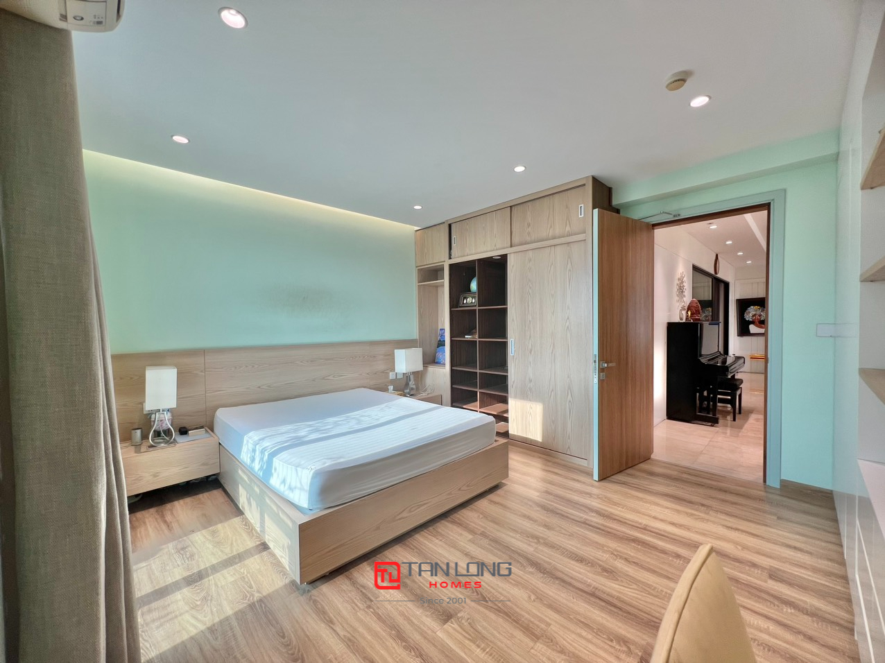Cho thuê căn hộ 3 ngủ 267m2 full đồ mới đẹp tại L2 Ciputra 4