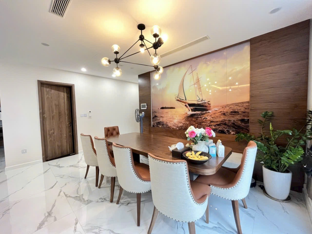 Bán căn góc Duplex thông tầng 193m2 Sunshine City, tầng cao, view S.Hồng