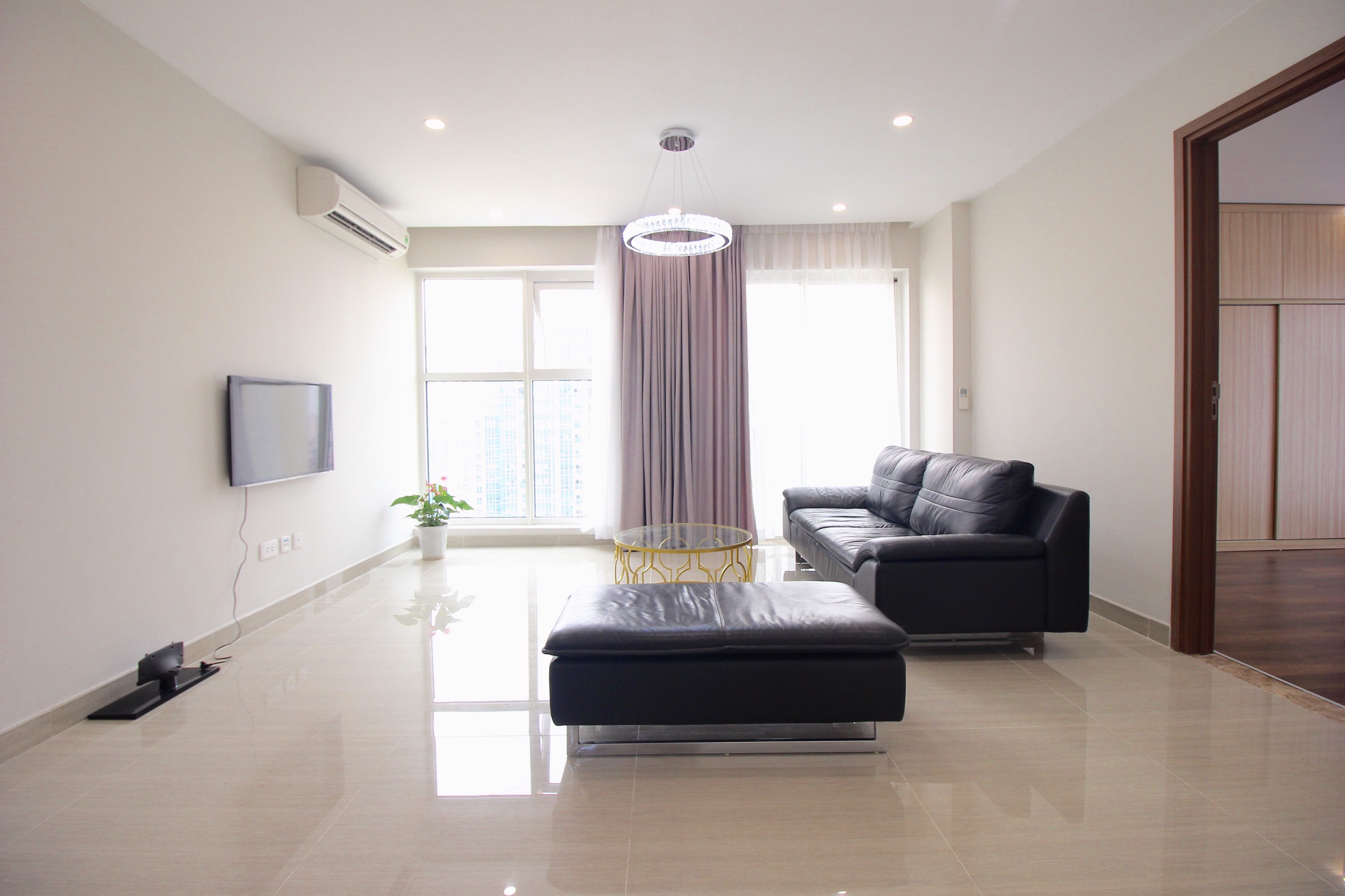 Bán căn hộ 2 phòng ngủ view đẹp tại tòa S1 Sunshine City , giá bán 3,8 tỷ