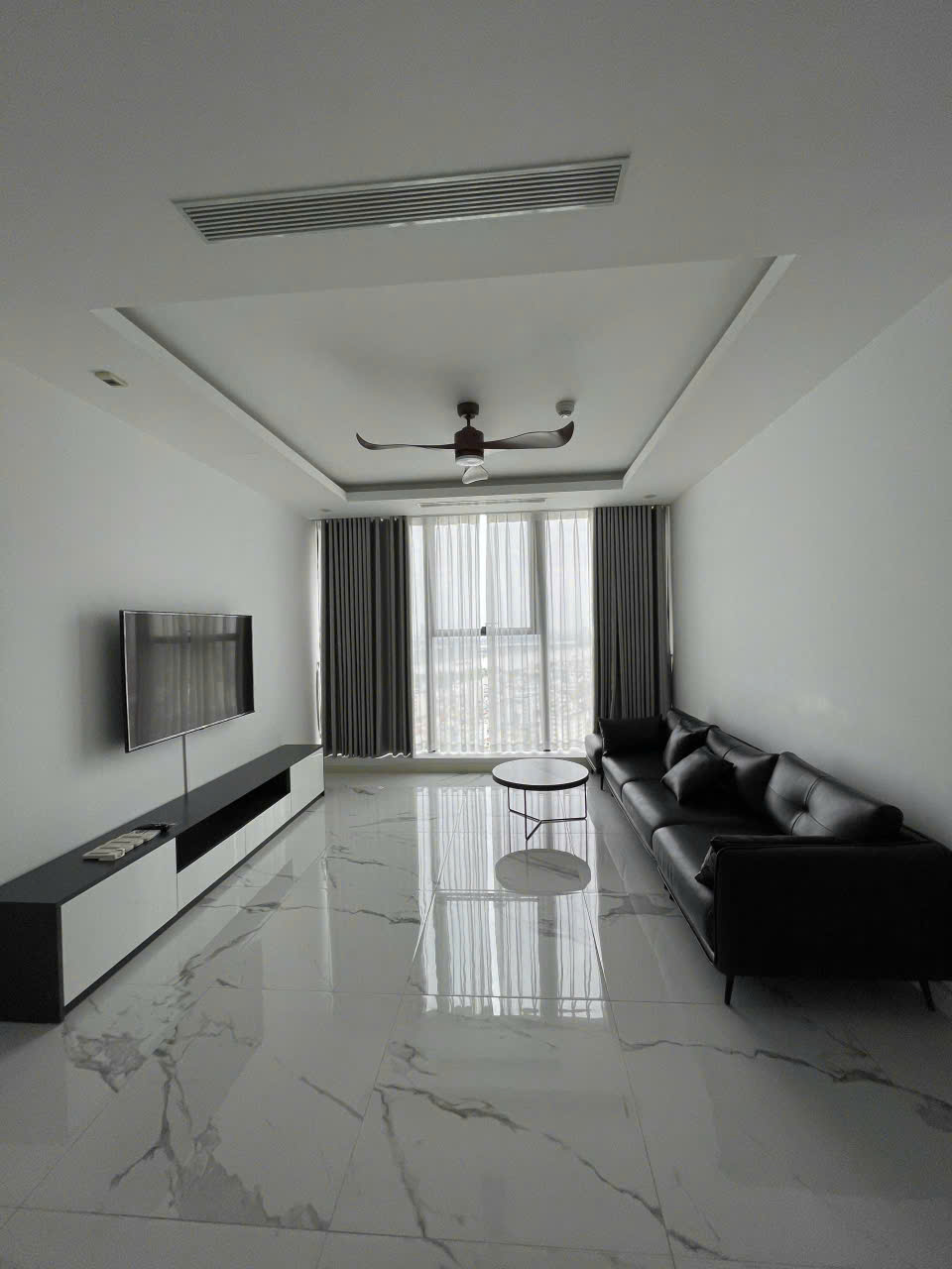 Bán căn hộ 3 phòng ngủ Sunshine City tòa S4 diện tích 105m2 view sông Hồng full nội thất