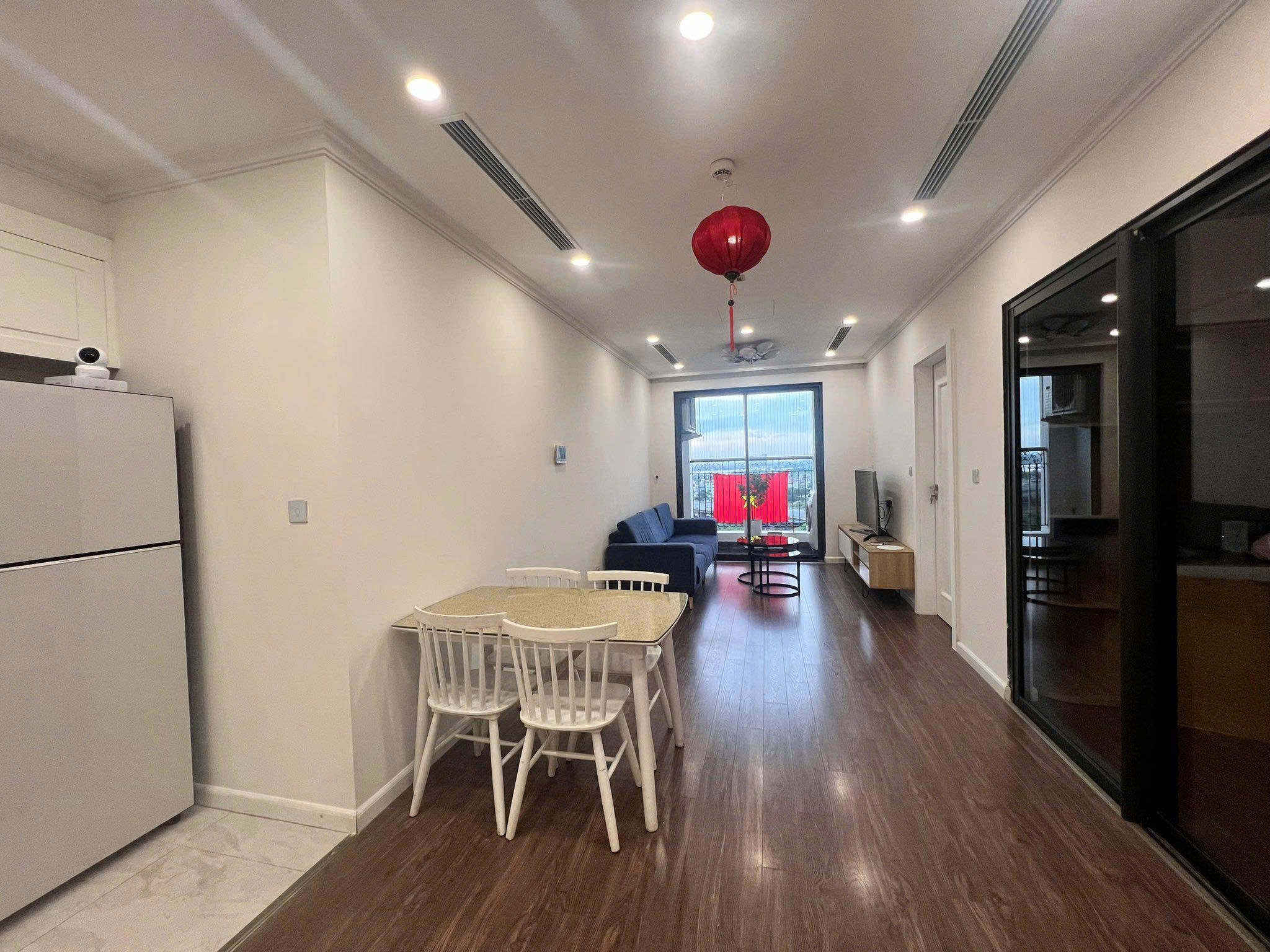 Cho thuê căn 2 ngủ 1wc 1 logia Sunshine Riverside tòa R3 - DT: 60m2 giá 15 triệu VNĐ/tháng