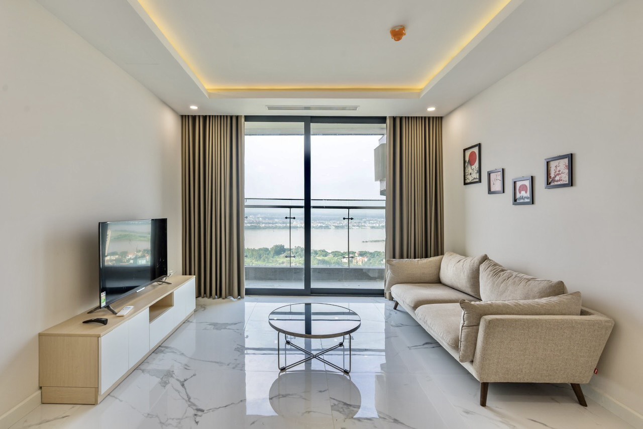 Cho thuê căn 2 ngủ 83m2 full đồ tầng cao view toàn thành phố tòa S2 Sunshine City