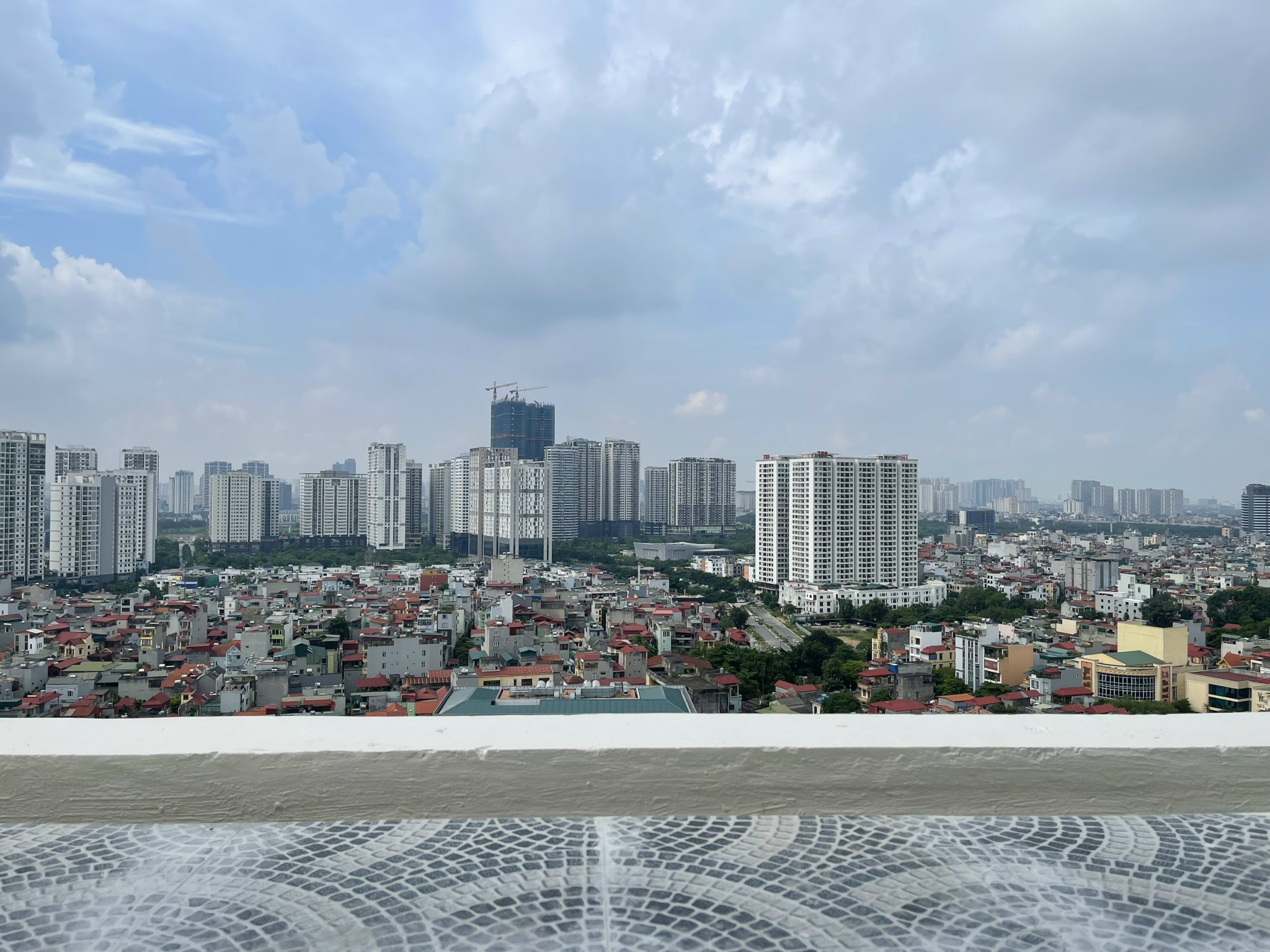 Cho thuê căn Penthouse E4 Ciputra, diện tích 220m, thiết kế 4PN.