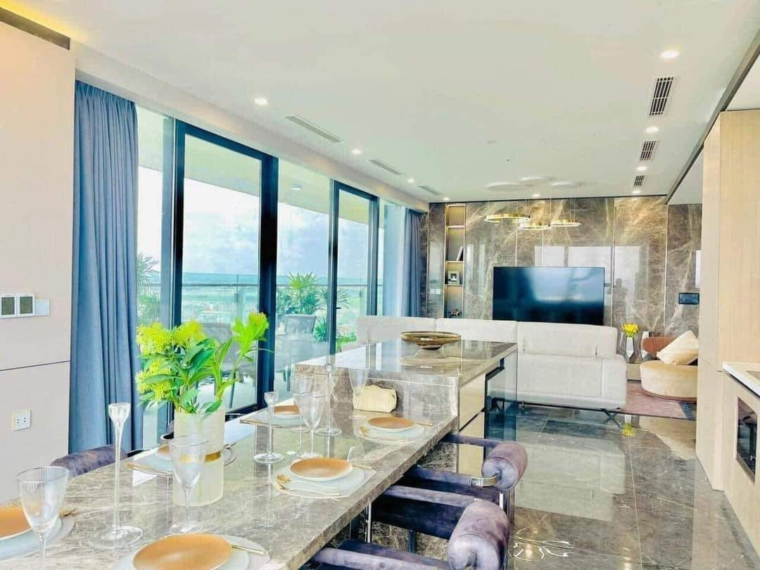 [Mới] Bán căn penthouse Sunshine Golden River view sông Hồng